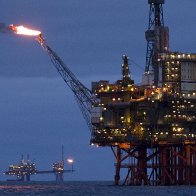 North-Sea-oil-rig-014
